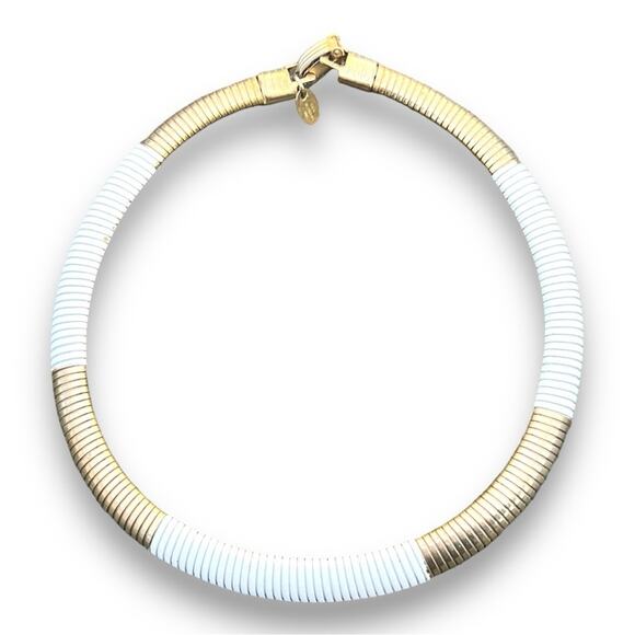 LEE BERNARDO Signed faux gold and white Choker VINTAGE - Picture 3 of 16